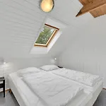 펜션 Three-bedroom In *