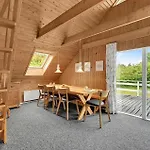 Three-bedroom In * Hemmet
