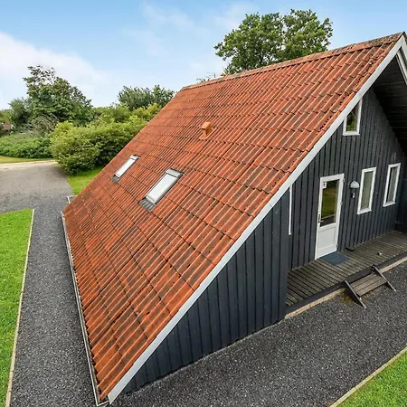 Three-bedroom In * Hemmet