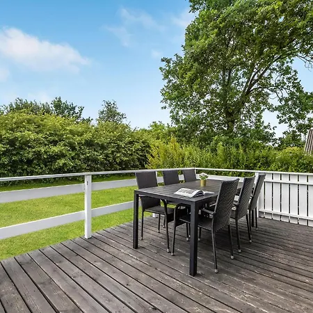 Three-bedroom In * Hemmet