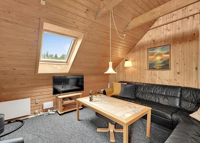 Three-bedroom In Casa de Férias Hemmet